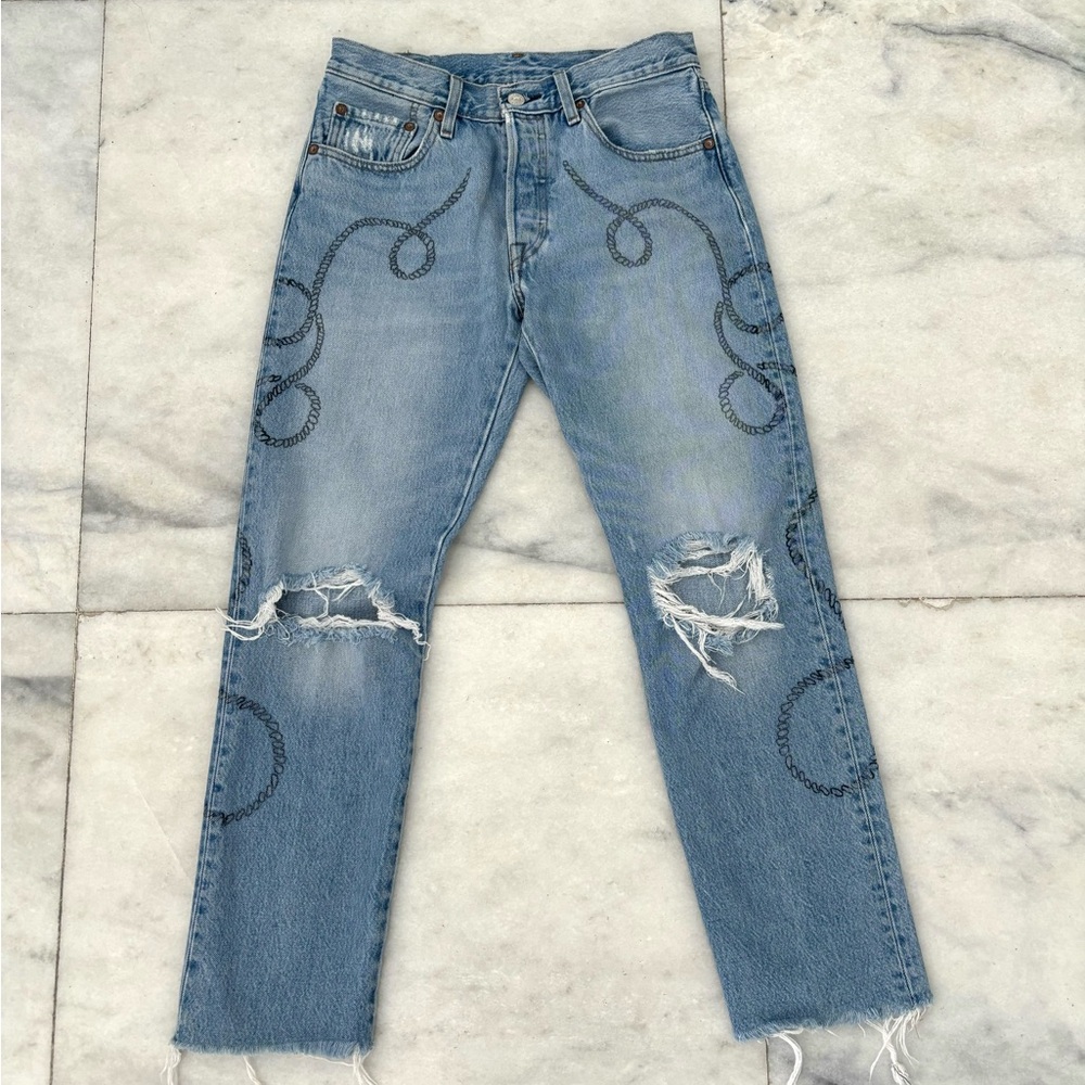 VTG Levi’s 501 Jeans Straight Leg Raw Hem Button Fly Stonewash Women 26X28 Boho